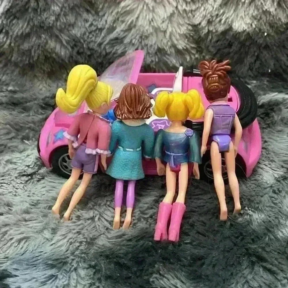 Vintage Polly Pocket  Pink convertible car with 4 dolls - Picture 9 of 16